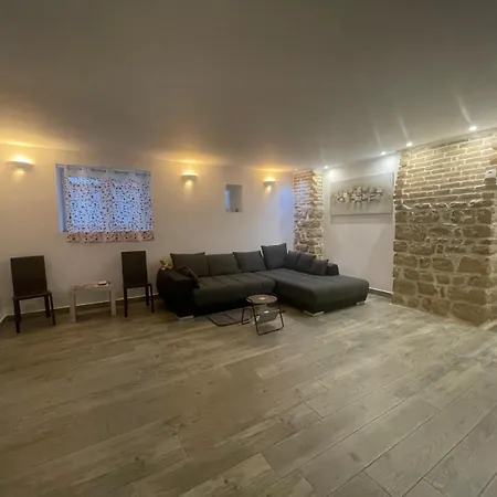 Proche Centre Parking Public Gratuit アパート コルマール