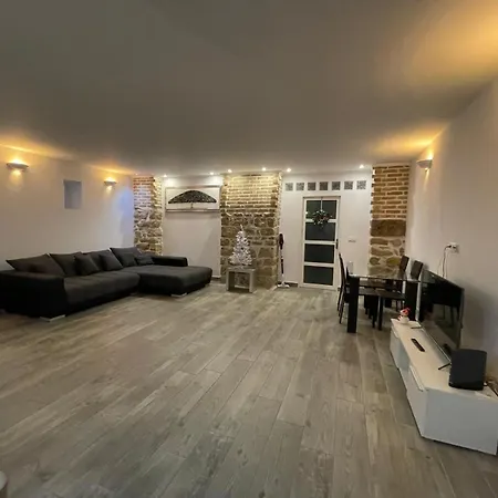 Proche Centre Parking Public Gratuit Apartment