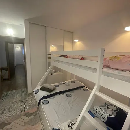 Apartment Proche Centre Parking Public Gratuit